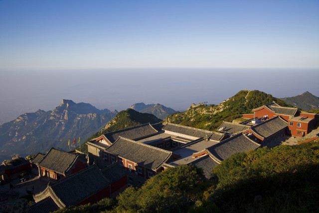 Mount Tai Travel Guide: Enjoying the Beautiful Scenery