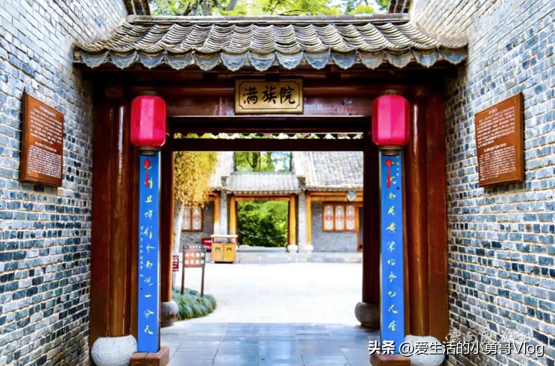 Yunnan Nationalities Village Guide: Experience the Thousand-Year Culture of 26 Ethnic Groups by Dianchi Lake