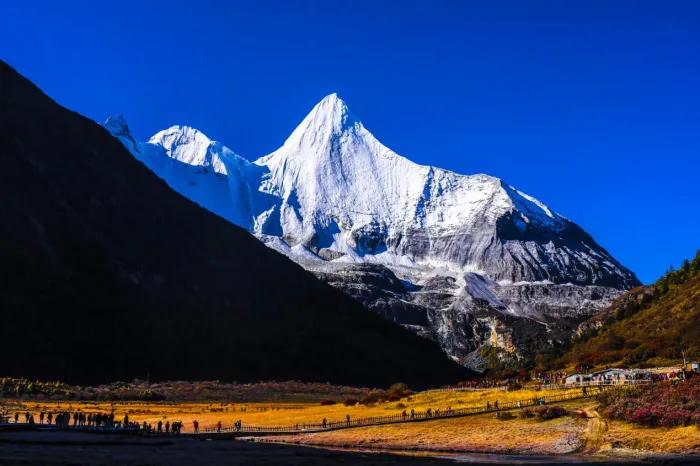 Sichuan Travel Itinerary: 7-Day Sichuan Travel Guide and Beautiful Scenery