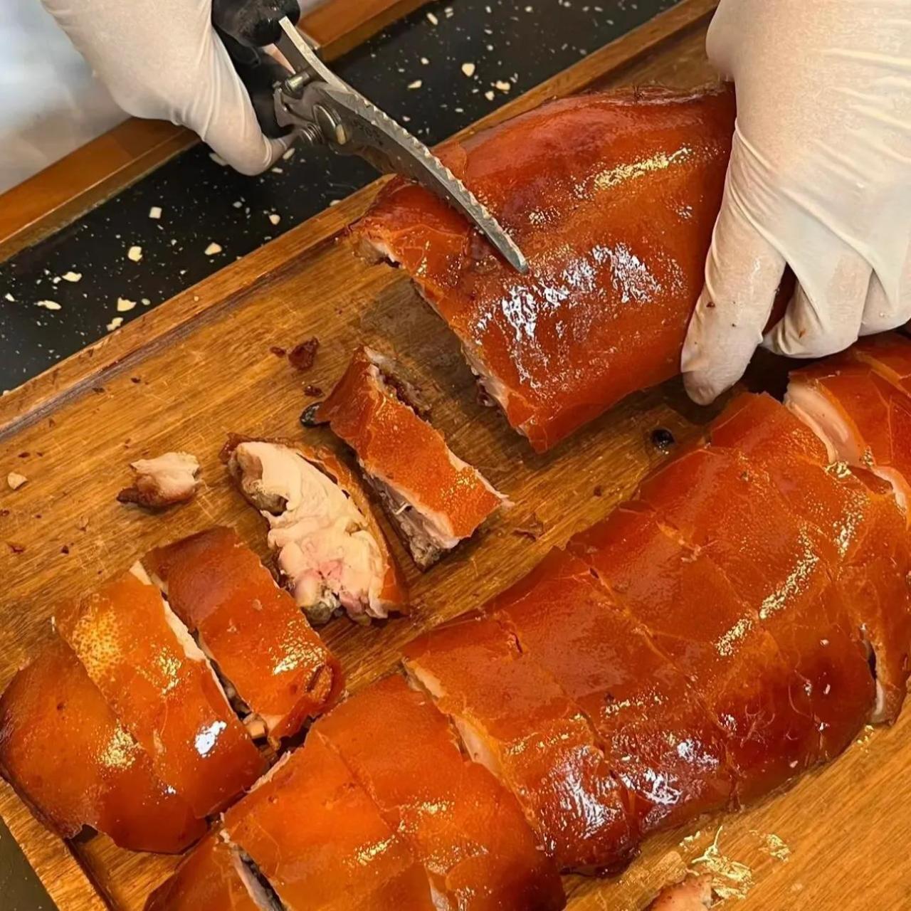 The Complete Guide to Pulandian Mountain-Sea Hot Springs: 5 Hidden Attractions + 5 Authentic Local Delicacies