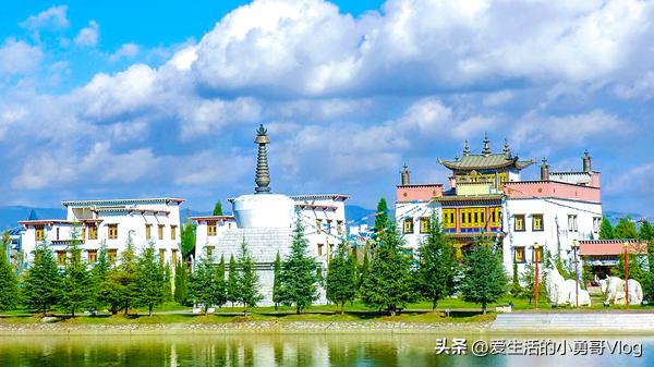 Yunnan Nationalities Village Guide: Experience the Thousand-Year Culture of 26 Ethnic Groups by Dianchi Lake