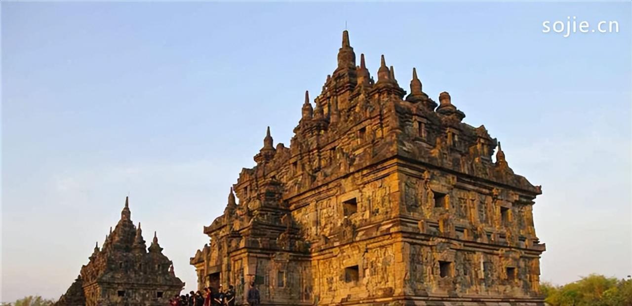 indonesia kuta beach: Indonesia's top ten tourist attractions