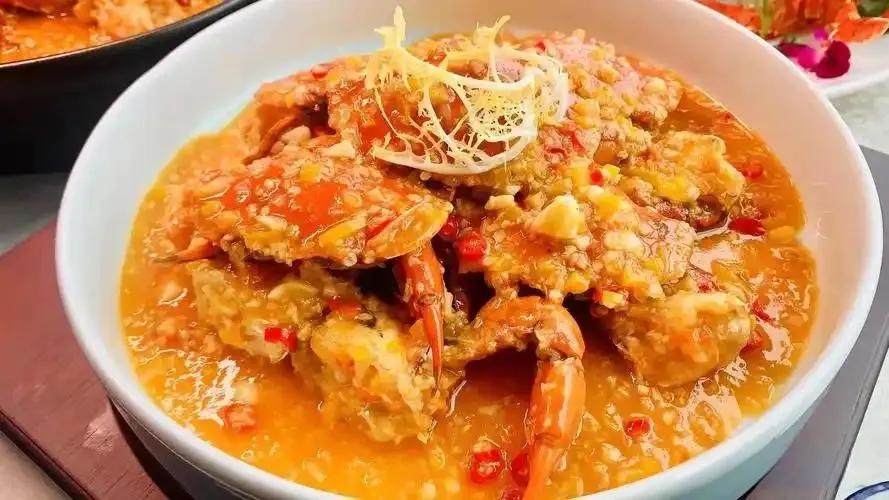 tropical paradise: 10 Must-Eat Dishes in Hainan!